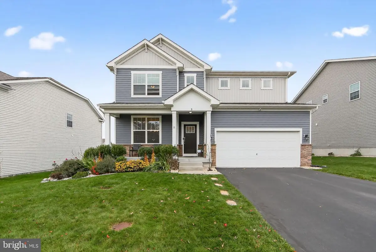 8 Clayton Ln, Downingtown, PA 19335 - Image #1