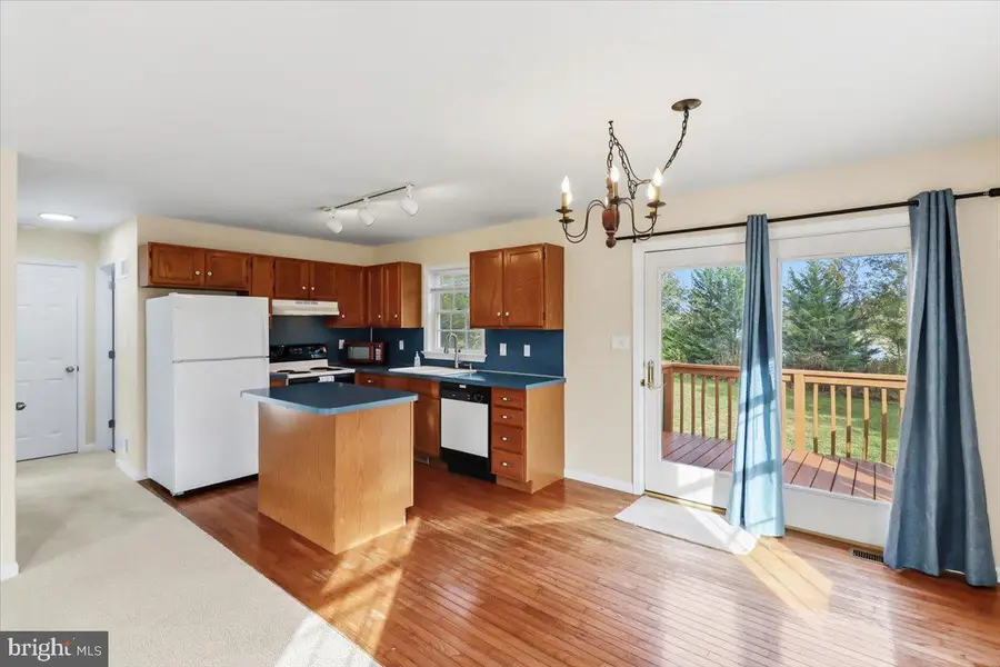 52 W Main St, Elverson, PA 19520 - Image #3