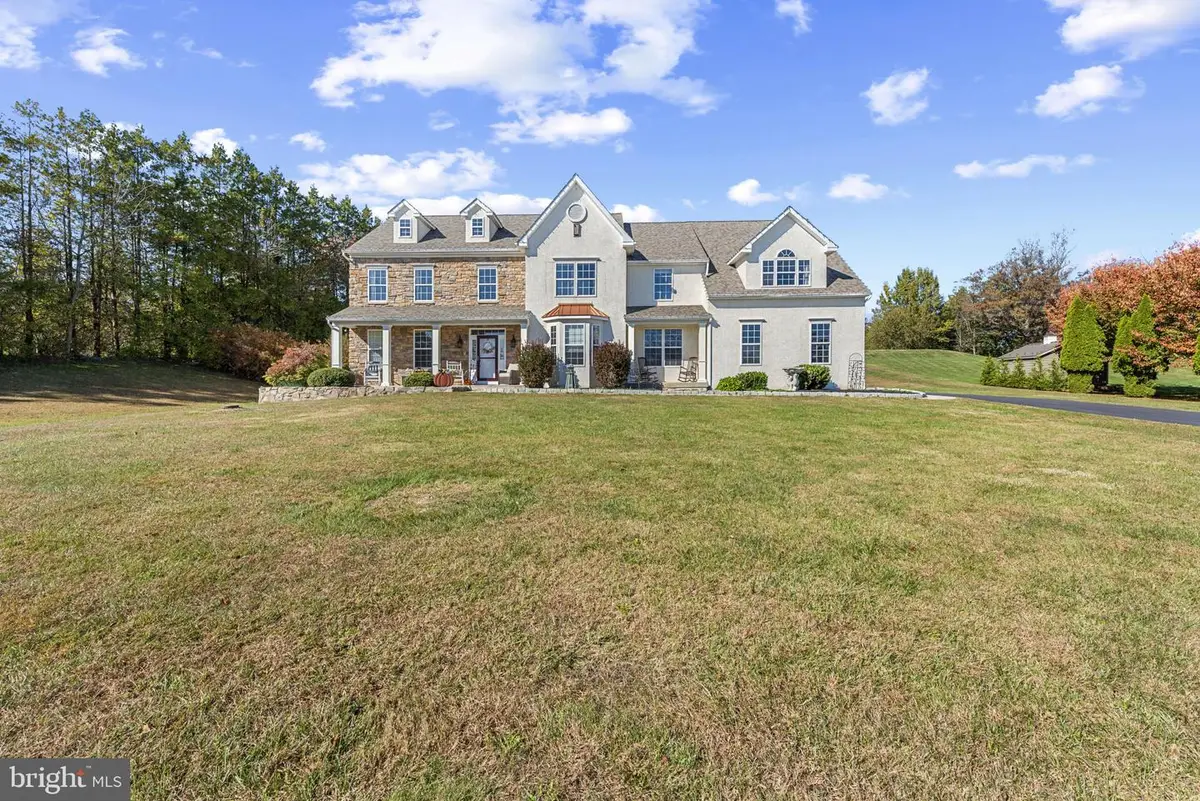 25 Hastings Ln, Spring City, PA 19475 - Image #1