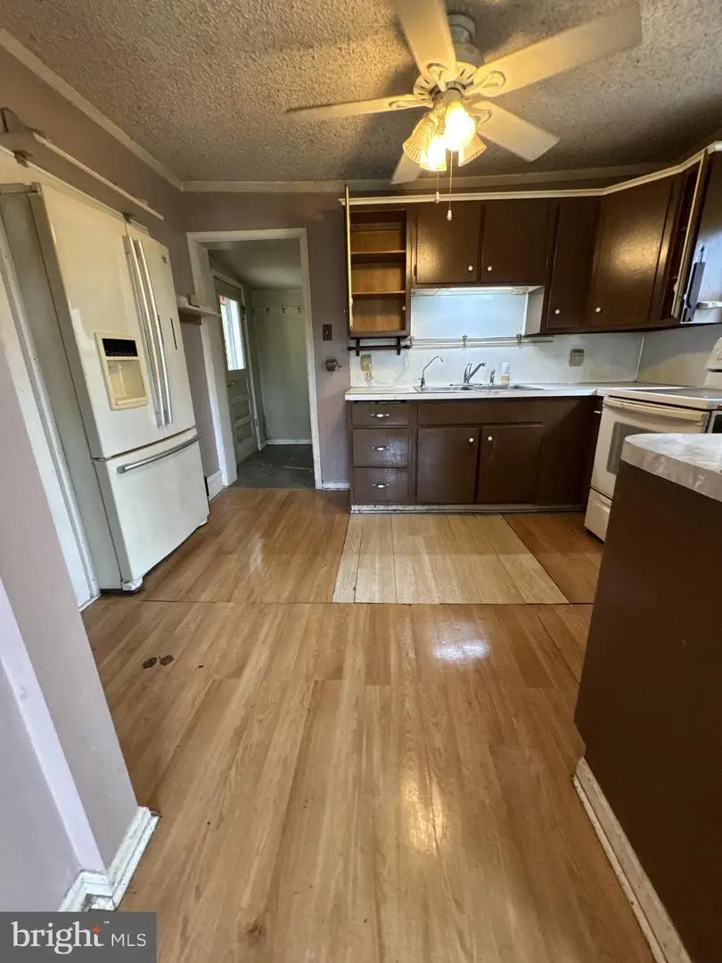 843 N Manor Rd, Honey Brook, PA 19344 - Image #2