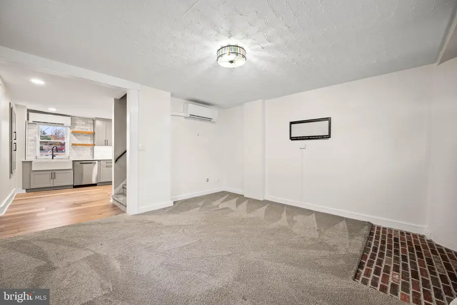 325 W Chestnut St, West Chester, PA 19380 - Image #3