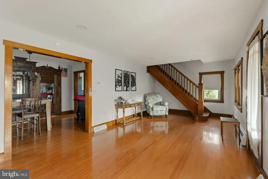 451 Pine Swamp Rd, Elverson, PA 19520 - Image #3