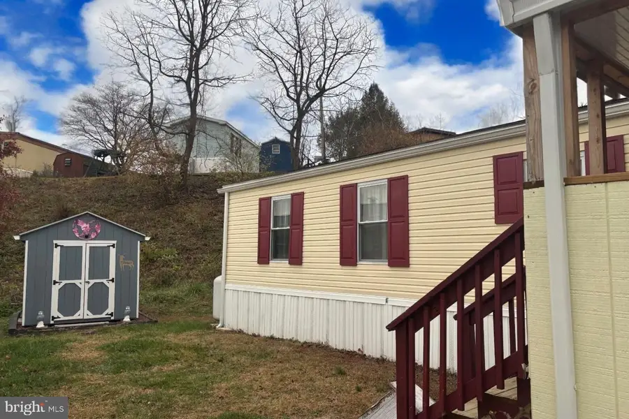 141 Penn Dr, Coatesville, PA 19320 - Image #2