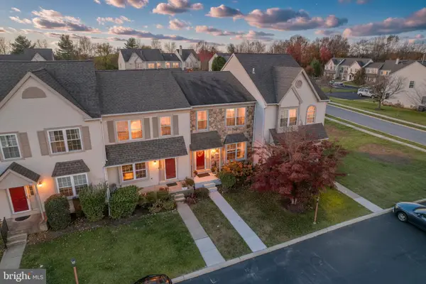 152 Brandywine Ct #128, KENNETT SQUARE, PA 19348