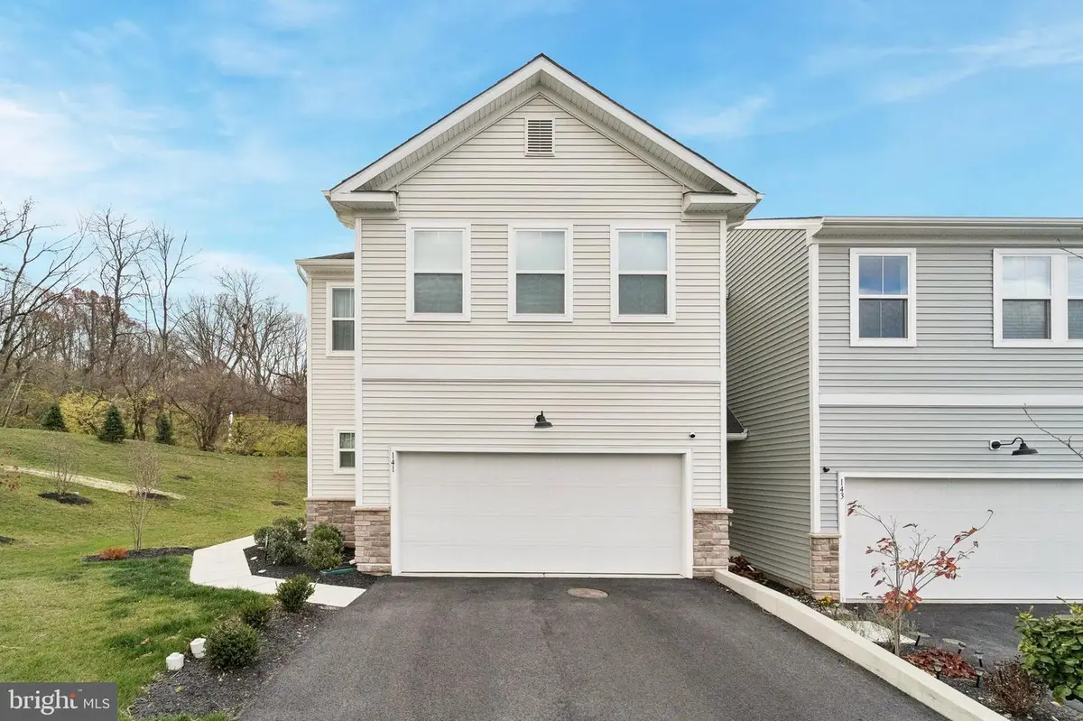141 Four Leaf Dr, Downingtown, PA 19335 - Image #1