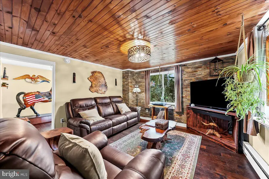 1381 School House Ln, Chester Springs, PA 19425 - Image #3