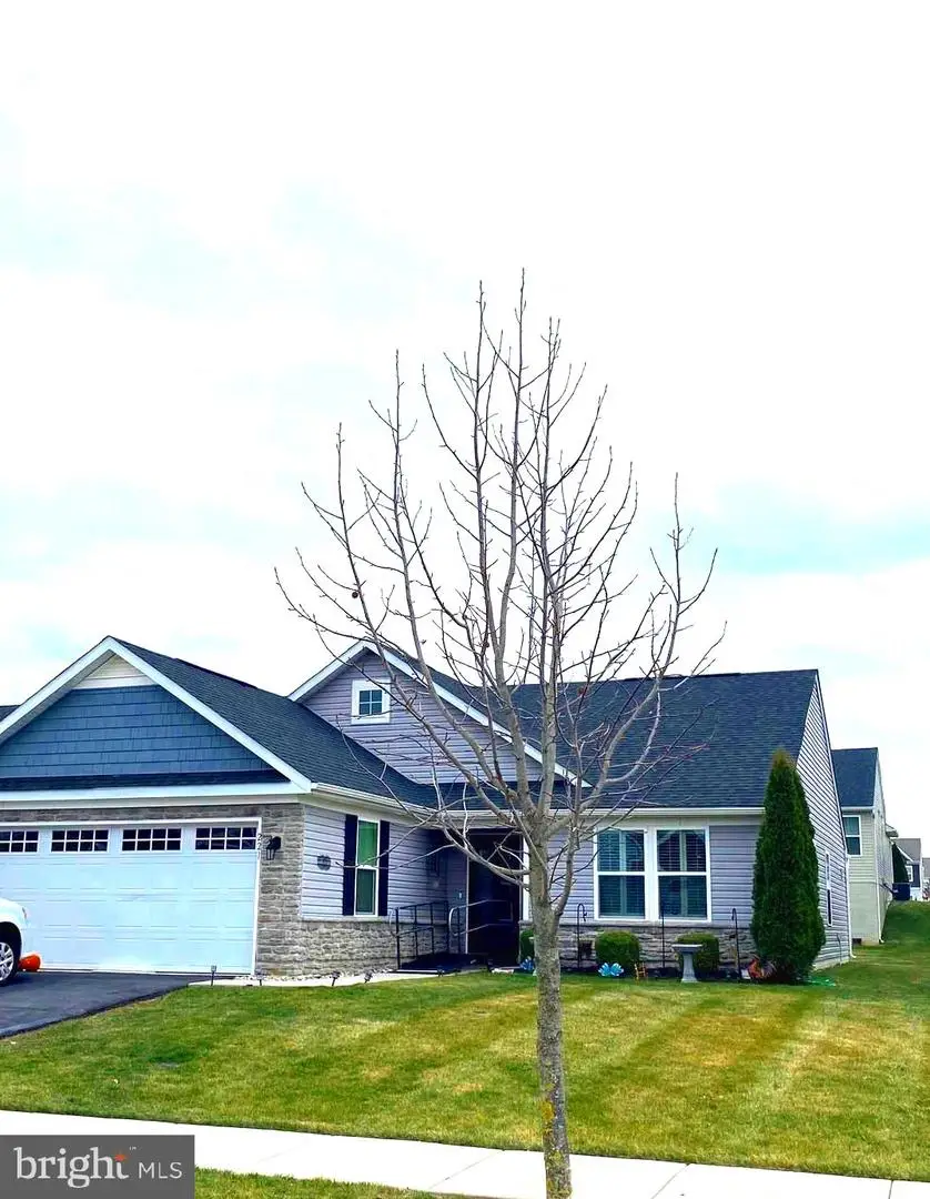 221 Folin St, Coatesville, PA 19320 - Image #2