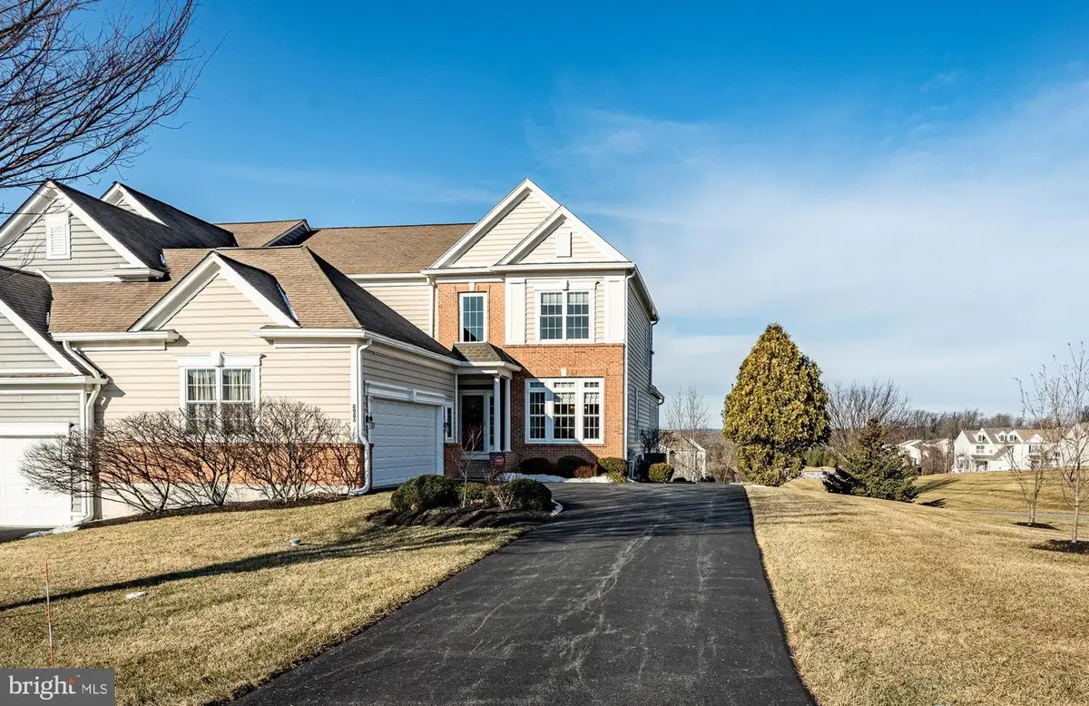 300 S Caldwell Cir, Downingtown, PA 19335 - Image #1