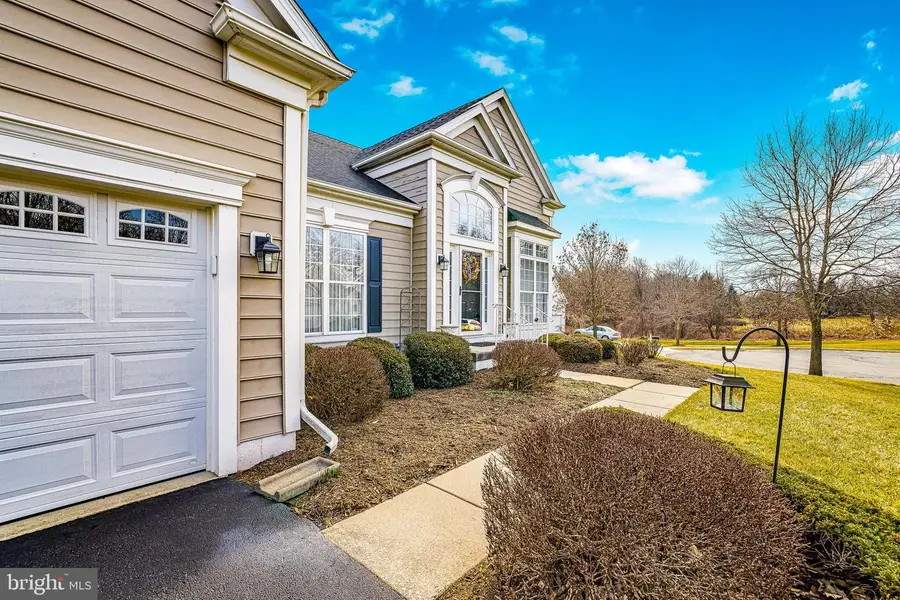 104 Dylan Cir, Avondale, PA 19311 - Image #3