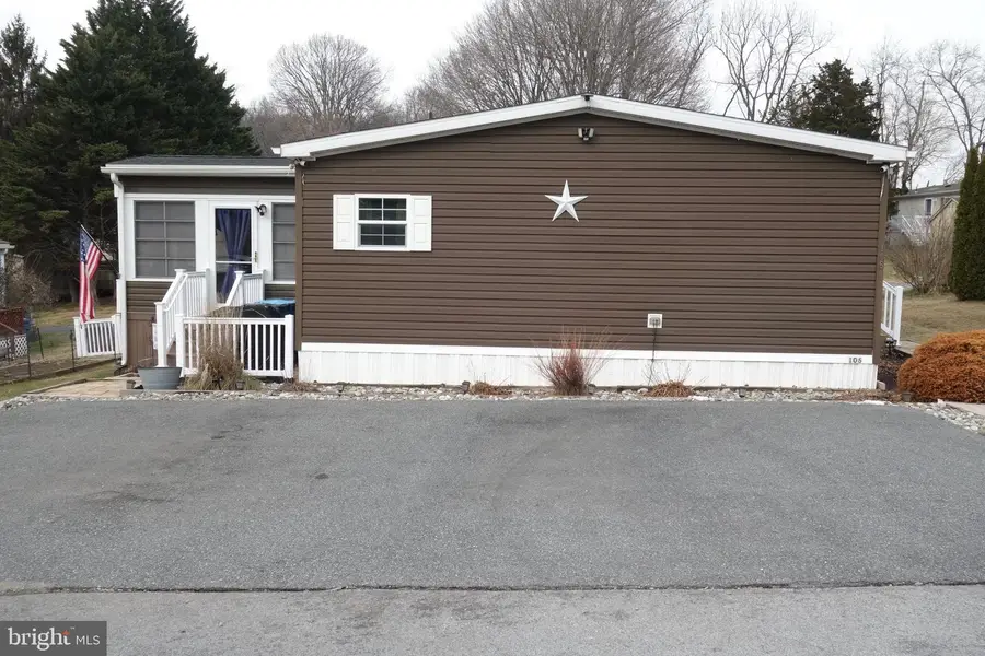 106 Circle Dr, Nottingham, PA 19362 - Image #2