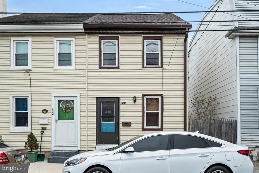 236 Walnut St, Phoenixville, PA 19460 - Image #2