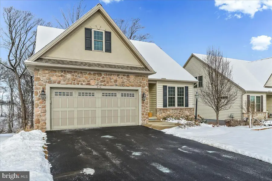 254 Honeycroft Blvd, Cochranville, PA 19330 - Image #2