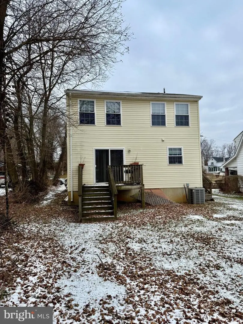 929 W Main St, Coatesville, PA 19320 - Image #2