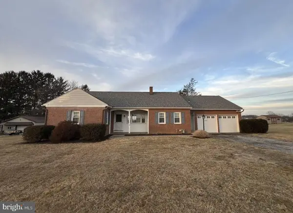 631 W Locust St, OXFORD, PA 19363