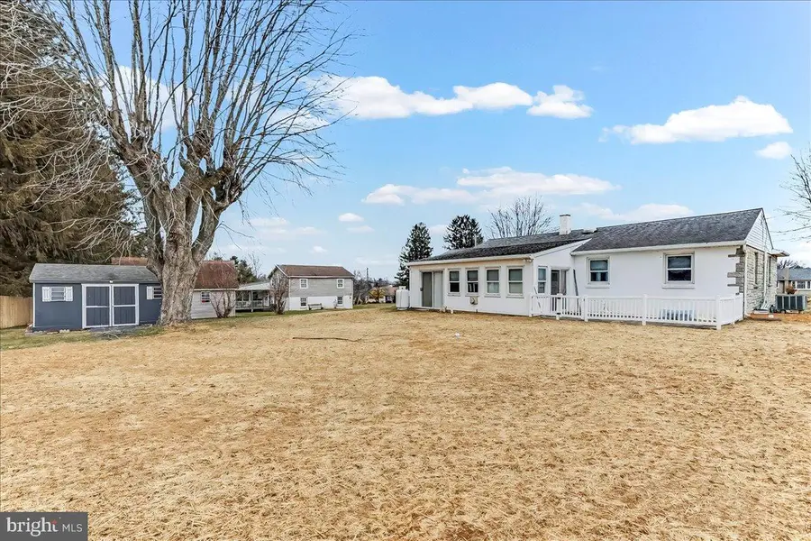 172 Hilltop Dr, Cochranville, PA 19330 - Image #2