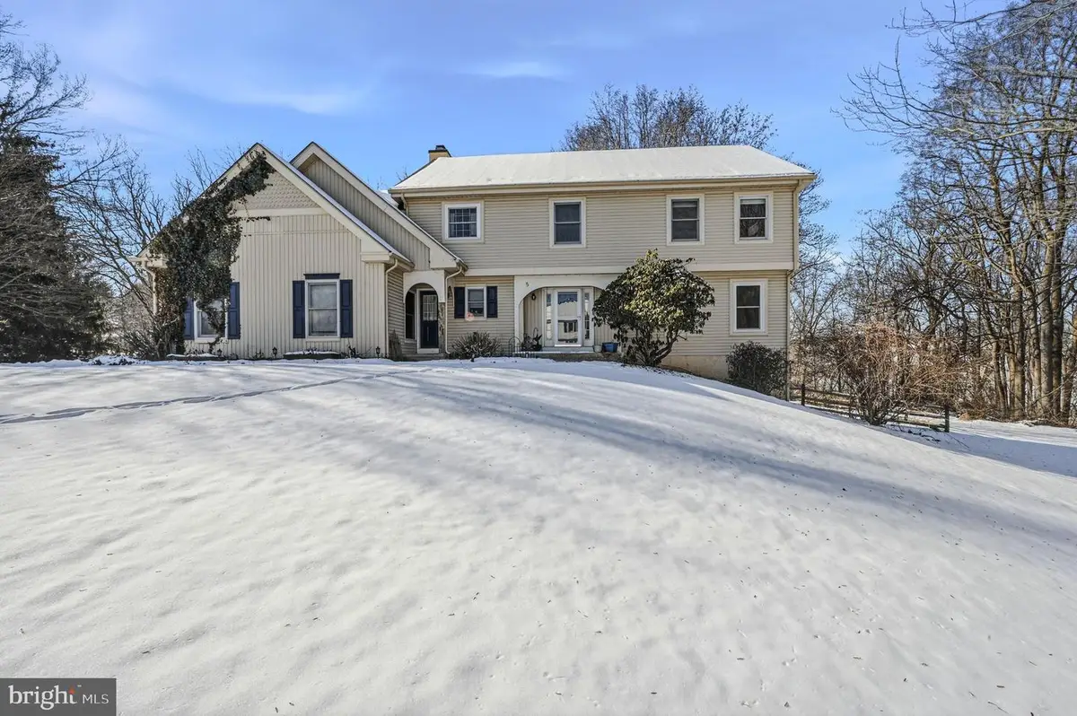 5 Roosevelt Way, Avondale, PA 19311 - Image #1