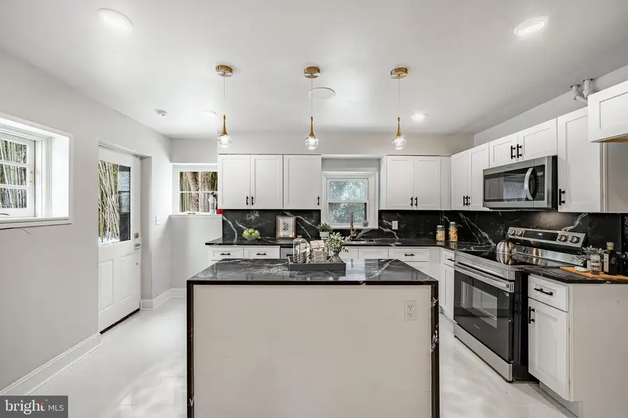 6 Belmar St, Coatesville, PA 19320 - #3