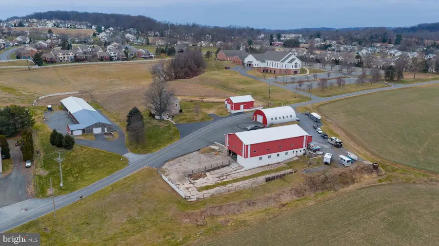 76 S Brick Ln, Elverson, PA 19520 - Image #3