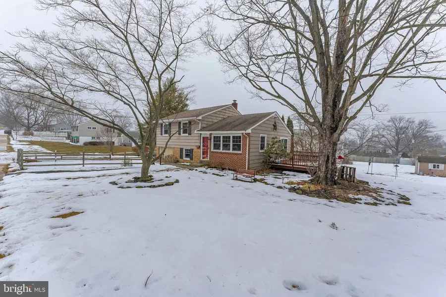 533 Columbia Ave, Phoenixville, PA 19460 - #2