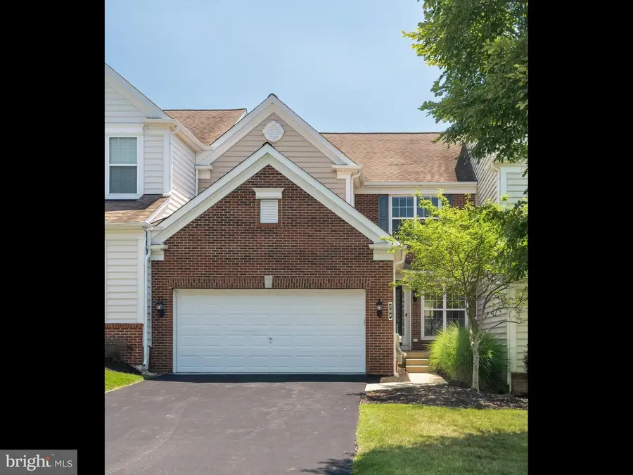 209 N Caldwell Cir, Downingtown, PA 19335 - #2