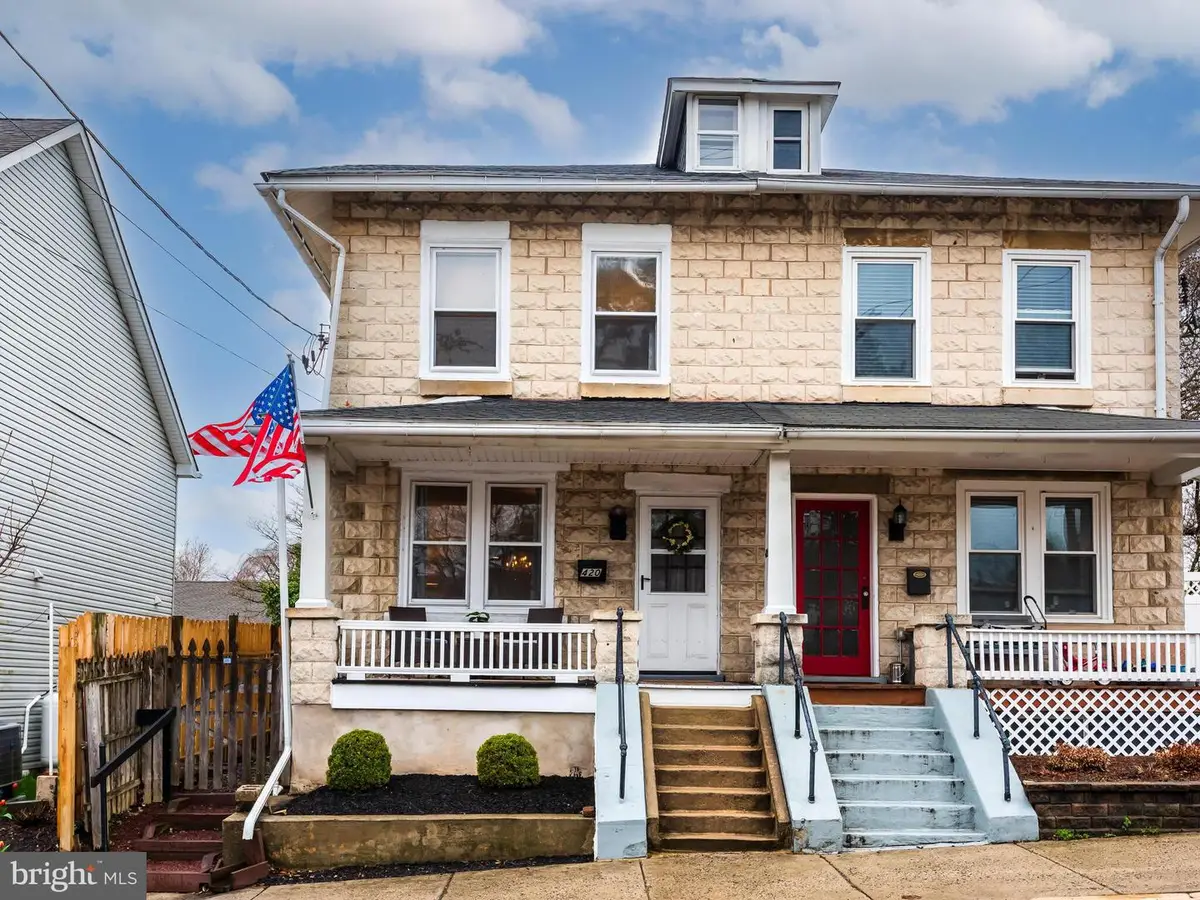 420 Dayton St, Phoenixville, PA 19460 - #1