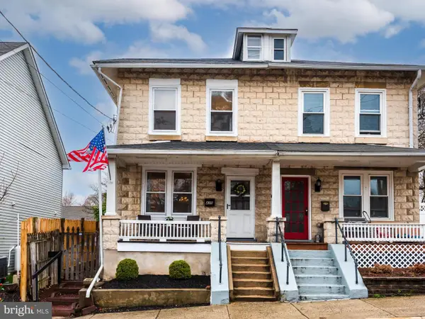 420 Dayton St, PHOENIXVILLE, PA 19460