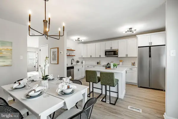 61 Pennsylvania Ave, PHOENIXVILLE, PA 19460