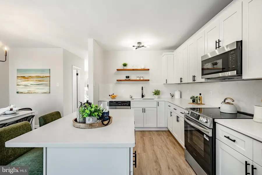 61 Pennsylvania Ave, Phoenixville, PA 19460 - #3