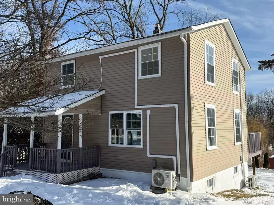 967 W Main St, Coatesville, PA 19320 - Image #2