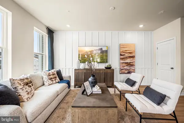 105 Abramo Victor Dr, DOWNINGTOWN, PA 19335