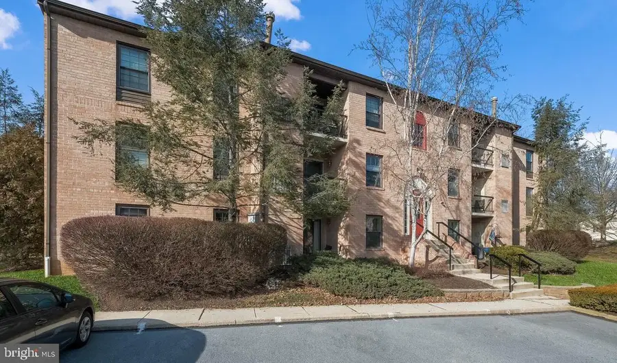 1430 Washington Pl, Chesterbrook, PA 19087 - #3