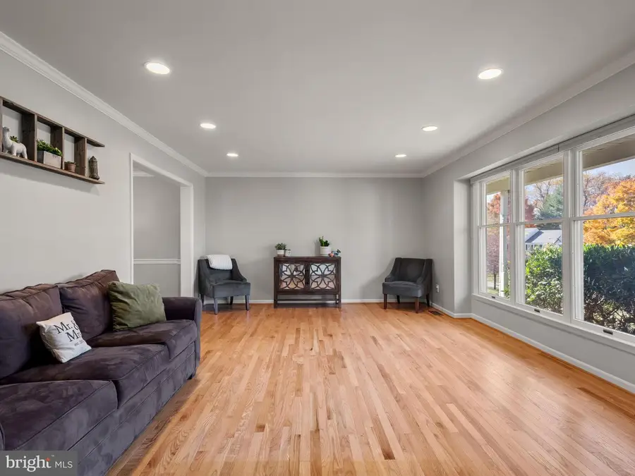 236 Spring Run Ln, Downingtown, PA 19335 - #2