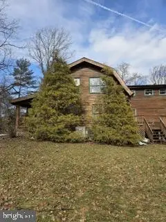 24 Grist Mill Ln, West Grove, PA 19390 - #2