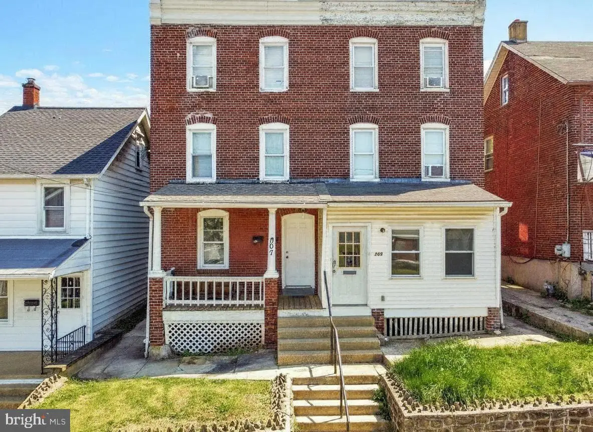 207 Union Ave, Coatesville, PA 19320 - #1