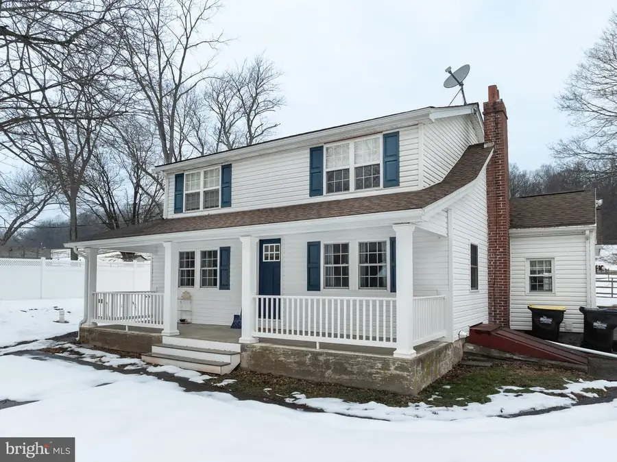 215 Hopewell Rd, Elverson, PA 19520 - #2