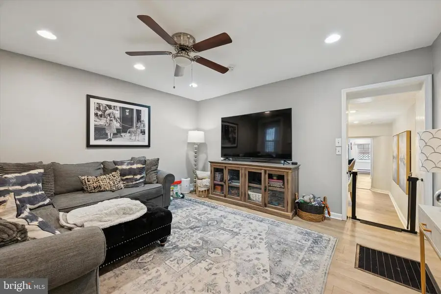 305 W Chestnut St, West Chester, PA 19380 - #3