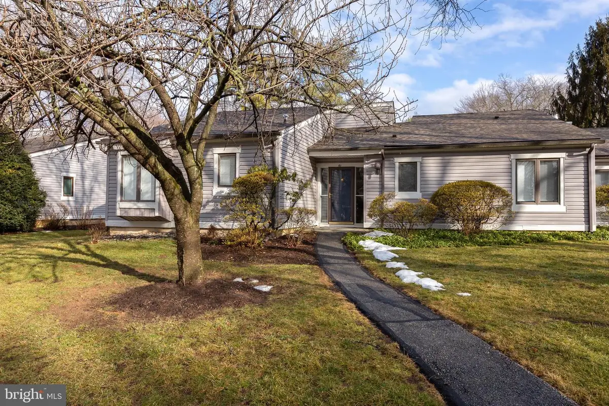 161 Chandler Dr, West Chester, PA 19380 - #1