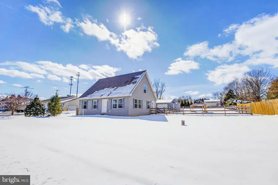 222 Cochran St, Cochranville, PA 19330 - #3