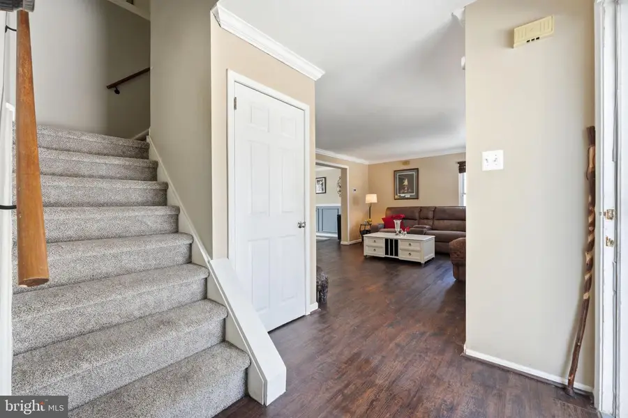 102 Gloucester Ct, Downingtown, PA 19335 - #3