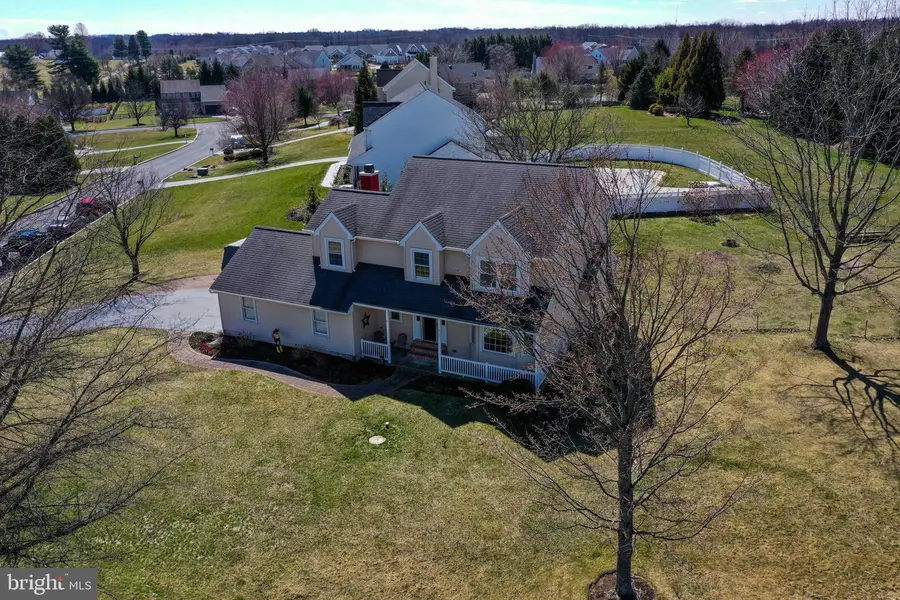 19 Ponds End Dr, Downingtown, PA 19335 - #2