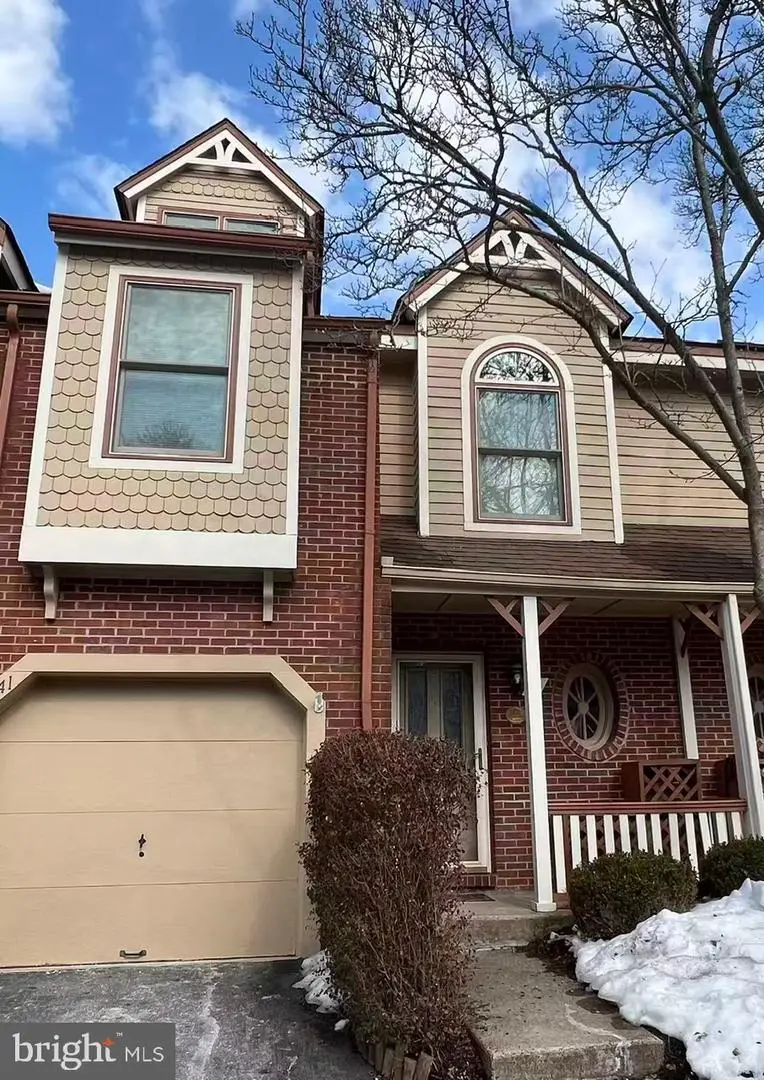 41 Main St, Chesterbrook, PA 19087 - #1