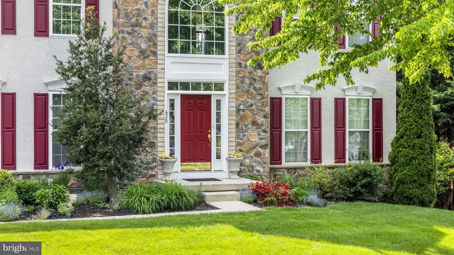 430 Dartmouth Ln, West Grove, PA 19390 - #2