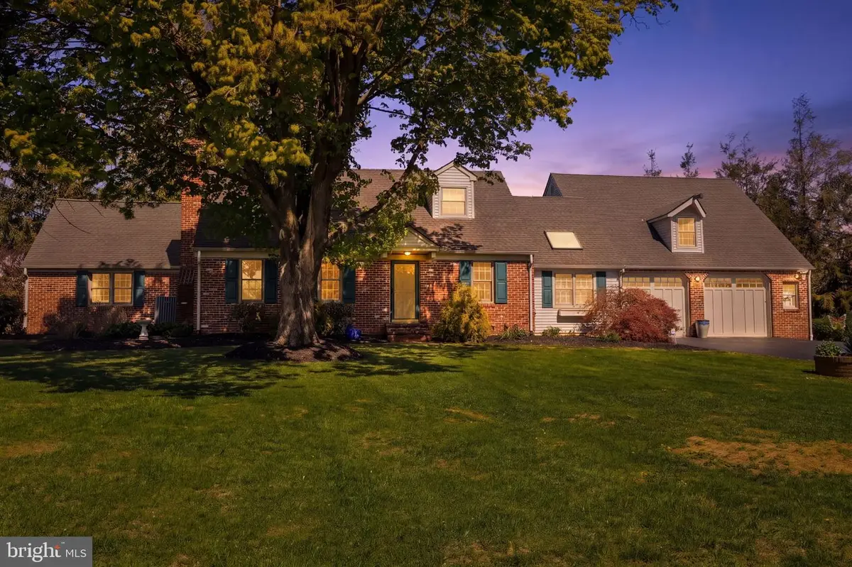 55 Lakeview Dr, Elverson, PA 19520 - #1