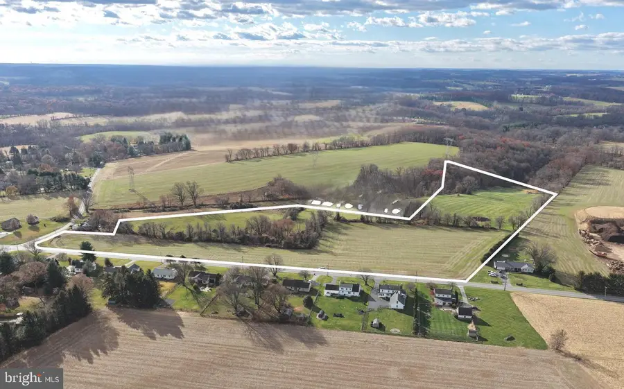 3050 Strasburg Rd, Coatesville, PA 19320 - #2