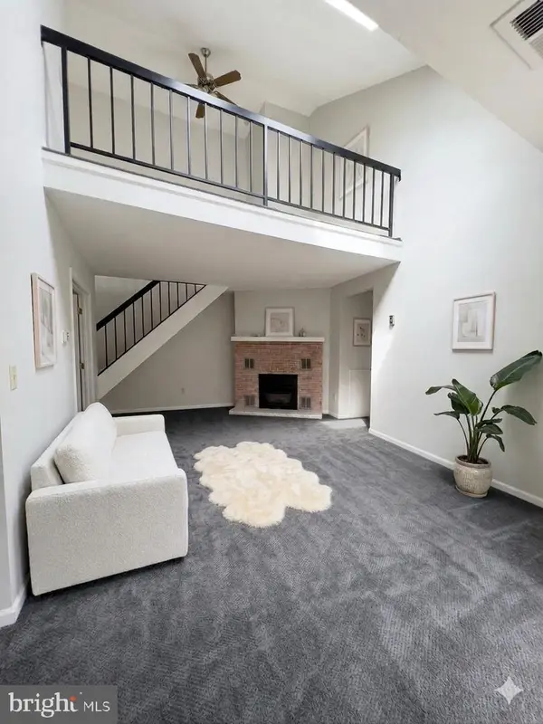 633 Washington Pl #33, CHESTERBROOK, PA 19087