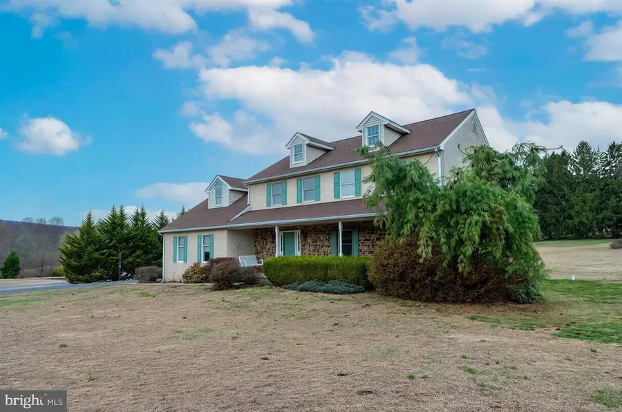 1525 Melville Dr, Pottstown, PA 19465 - #2