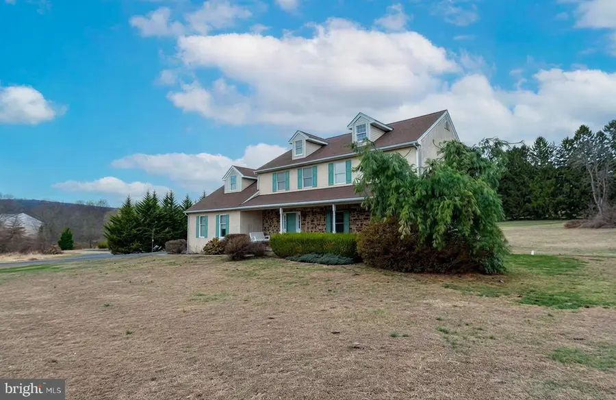 1525 Melville Dr, Pottstown, PA 19465 - #3