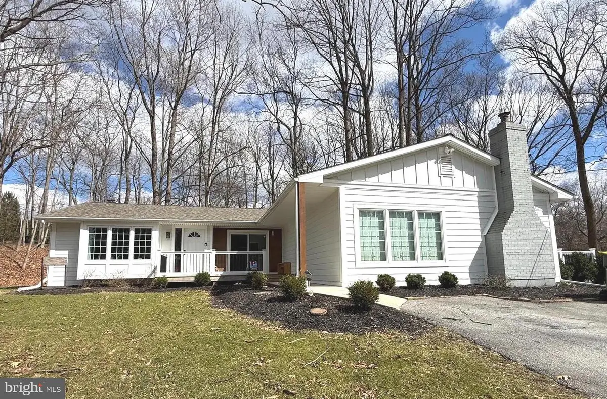 1185 Woodward Dr, West Chester, PA 19380 - #1