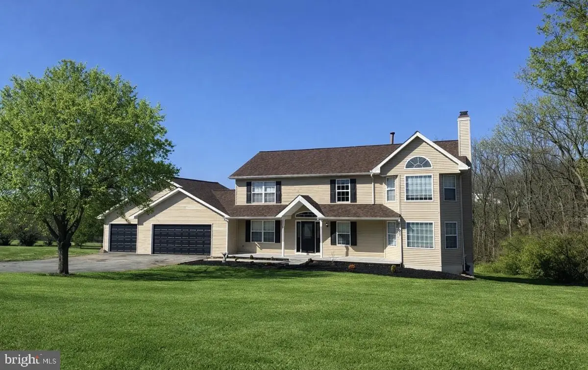 1013 W Bridge St, Spring City, PA 19475 - #1