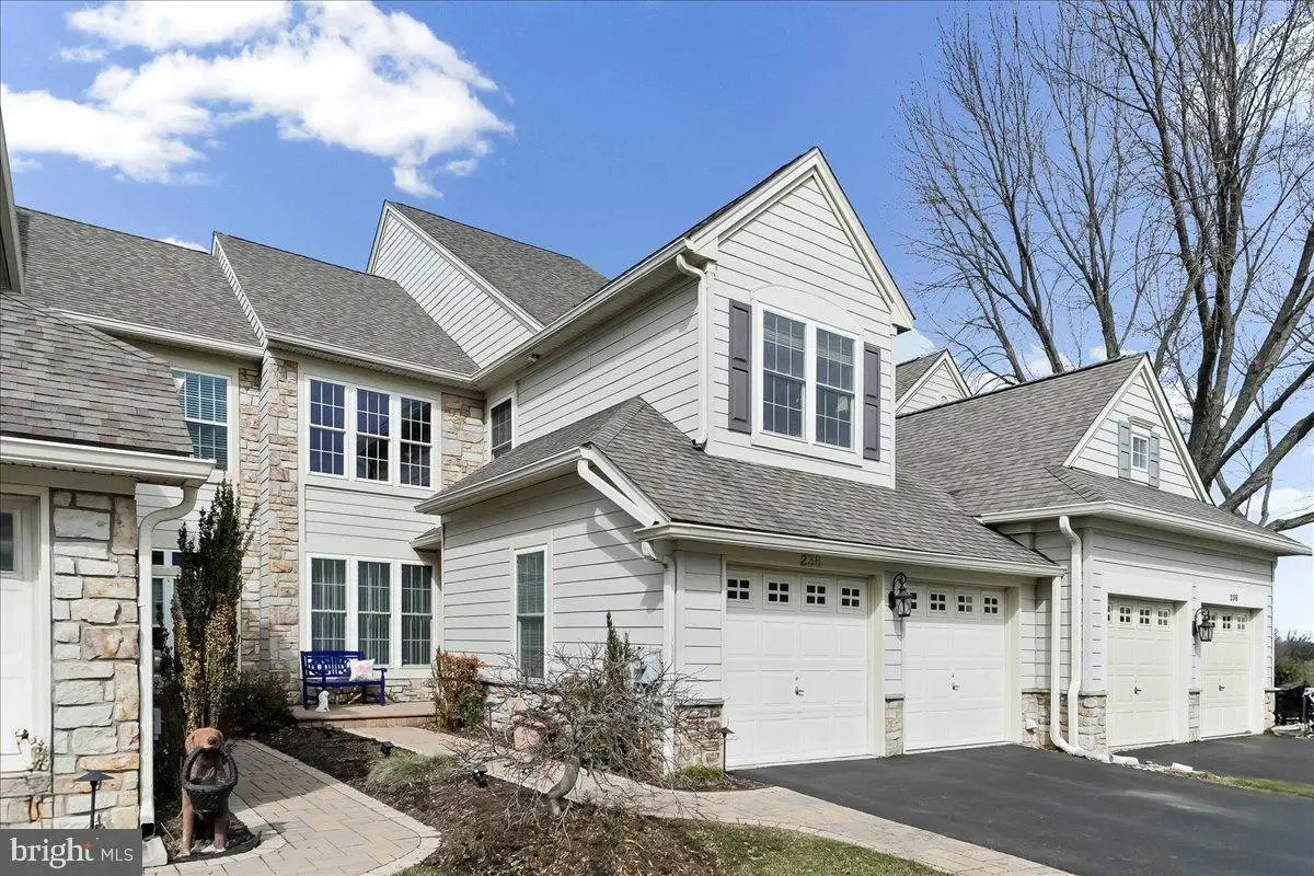 236 Greenbriar Dr, West Chester, PA 19382 - #1